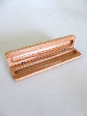 VINTAGE 6.25” HINGED SOLID WOOD PEN DISPLAY PRESENTATION STORAGE CASE